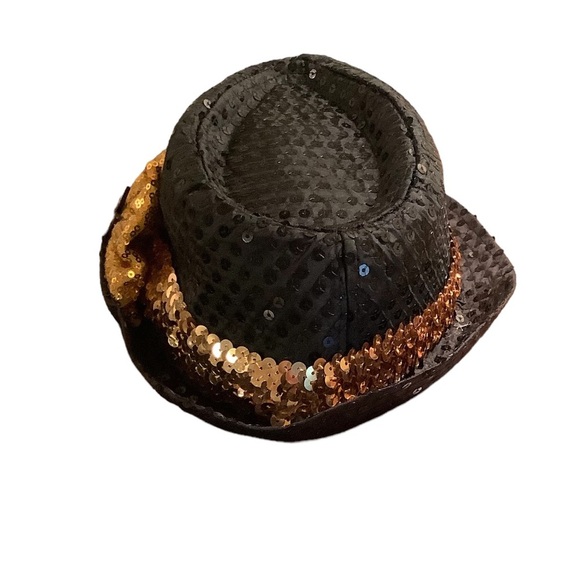 Kids Black and Gold Saints Fedora Hat - Picture 6 of 6